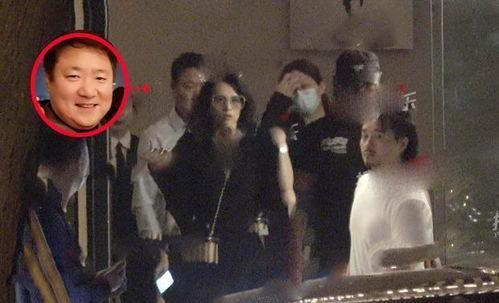爆料燕窝夫妇视频大全,揭秘明星夫妻甜蜜瞬间