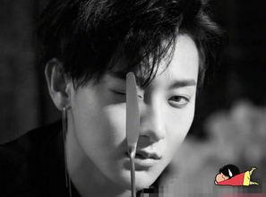 导演爆料黄子韬化妆视频,揭秘明星化妆全过程