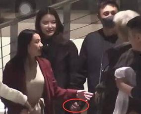 明星牵手爆料最新视频在线观看,最新视频在线观看，精彩瞬间不容错过！