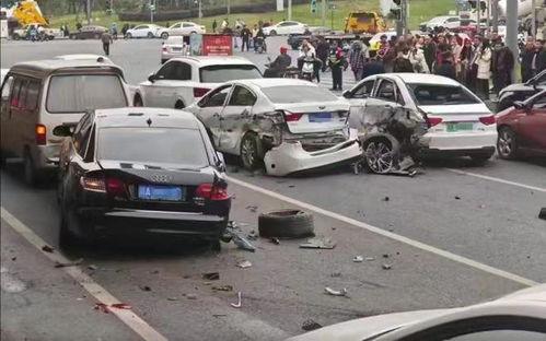 车事故爆料最新信息网,最新信息网揭示惊险瞬间，安全警示再敲警钟”